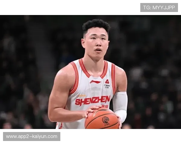 贺希宁29岁生日夜砍23分 深圳队团队氛围助力稳居季后赛行列 贺希宁29岁生日夜砍23分 深圳队团队氛围助力稳居季后赛行列